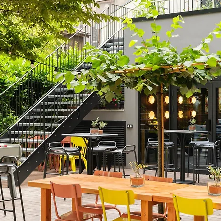Rockypop Aparthotel